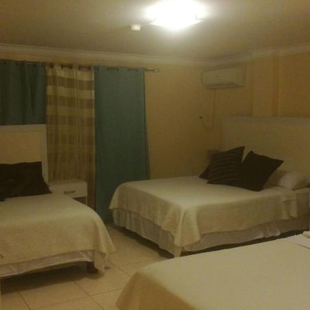 Suites La Rosa Guayaquil Exterior photo